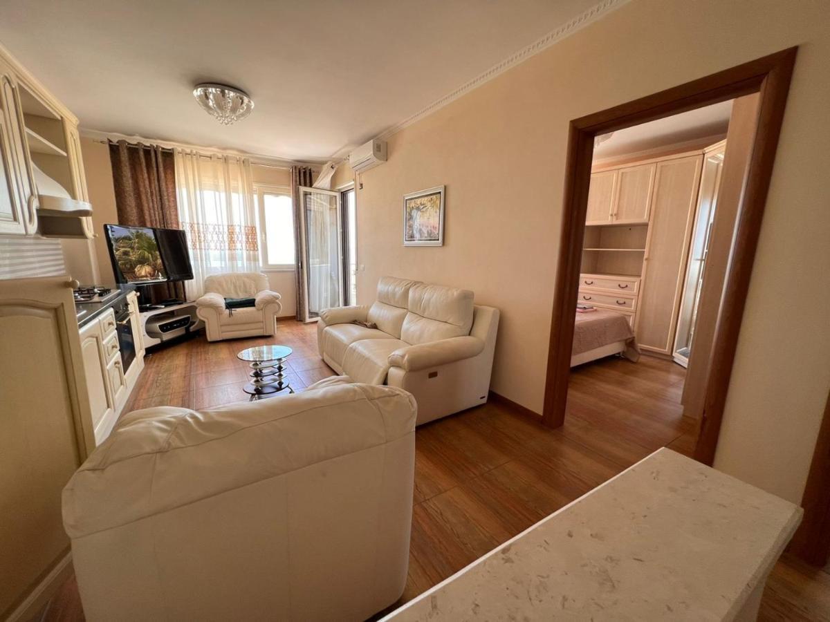 Sea View-Apartment On The Beach - Durrs2 Durrës Exterior foto